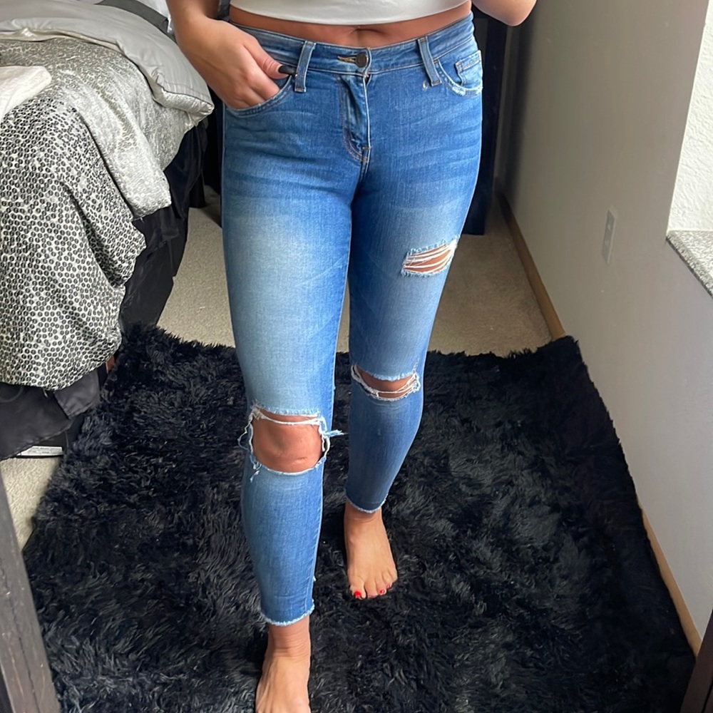 Bridge by Gly destructed ankle skinny